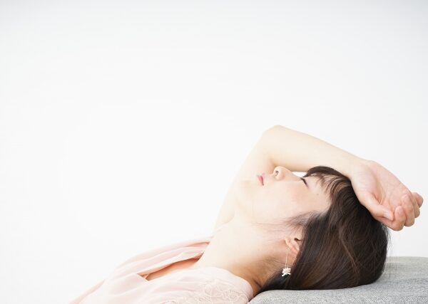 日頃の疲れ方とは違う気がする…慢性疲労症候群の実態と解決法！