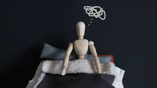 夜中に何度も目覚めてしまう原因とは？整体師が教える「眠れない体」の整え方｜