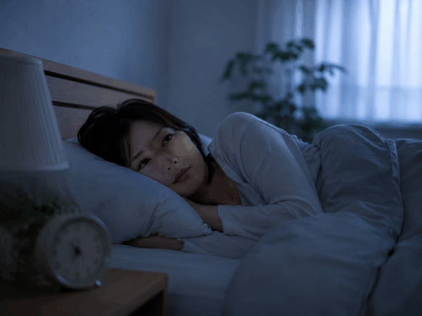 朝早く目が覚めてしまう原因とは？整体師が考える「眠りが浅くなる身体のクセ」