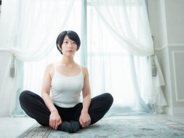 下部肋骨が前に出ているのはなぜ？リブフレアと呼吸の関係